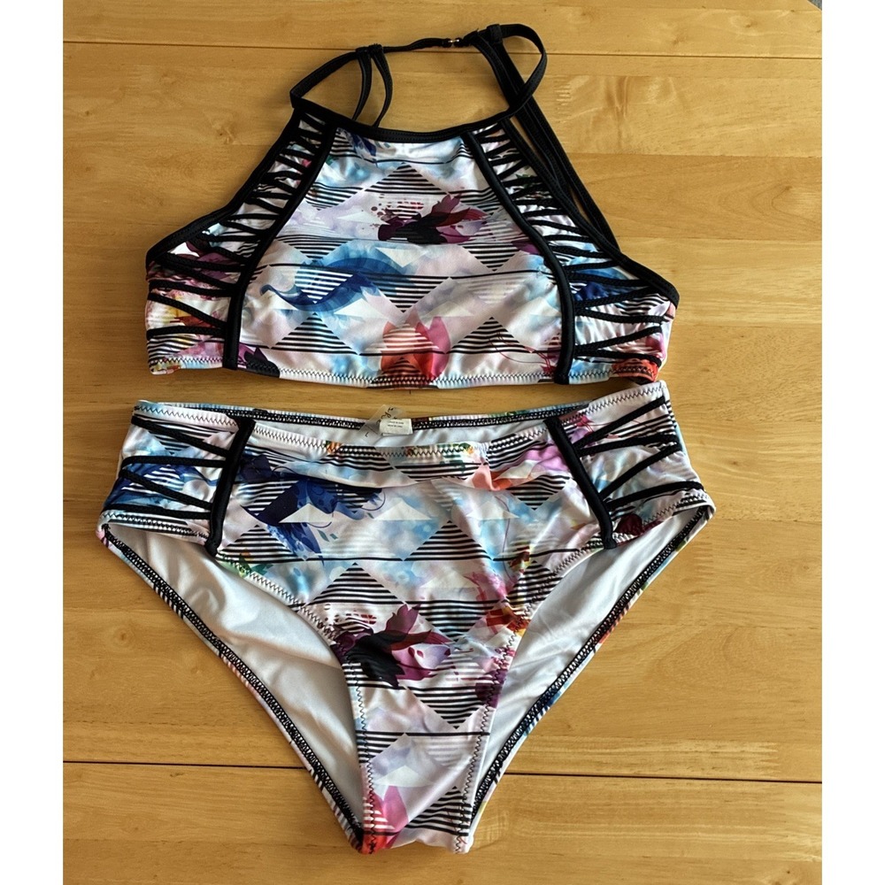 Cupshe Two Piece Swimsuit Size Large Floral